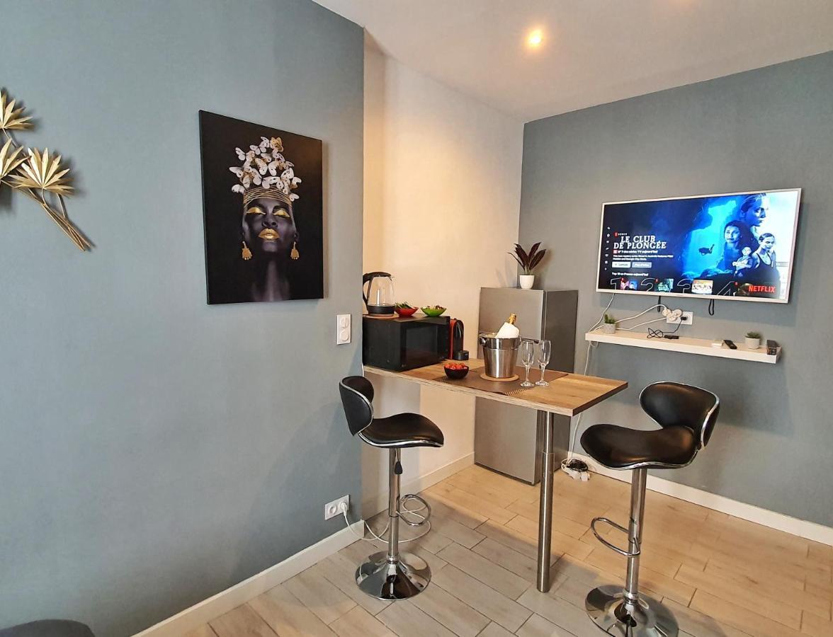 Studio Design Plage Des Catalans Марсель Экстерьер фото